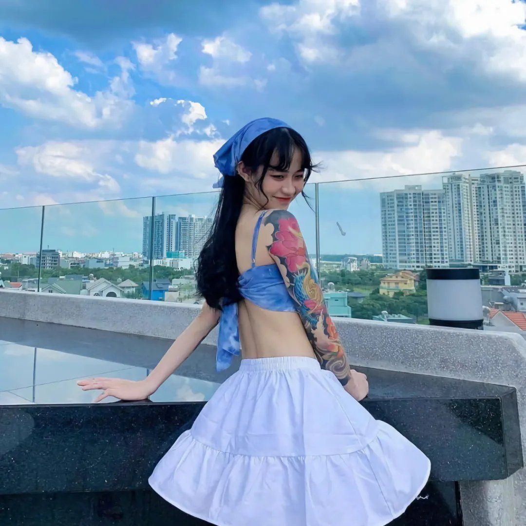 与姑母同行 高清封面